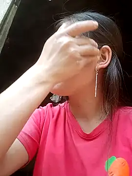 Lyssa-a online show from March 3, 3:45 am