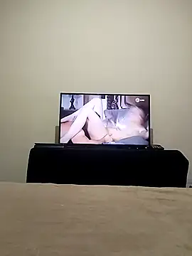 Snapshot of checheludo23 chatting on December 15, 6:06 am checheludo23 online show from December 15, 6:06 am