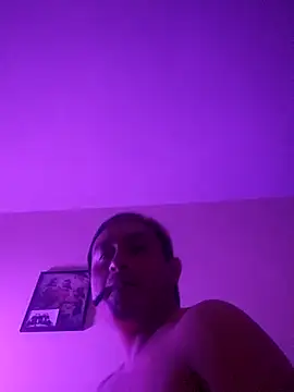 Snapshot of checheludo23 chatting on February 7, 6:50 am checheludo23 online show from February 7, 6:50 am