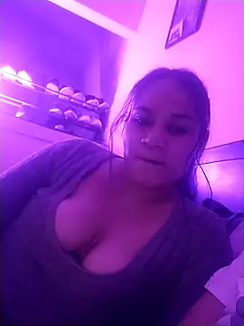 Snapshot of checheludo23 chatting on March 6, 6:32 am checheludo23 online show from March 6, 6:32 am