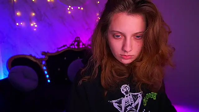 CuteeFoxy online show from January 17, 2:55 pm