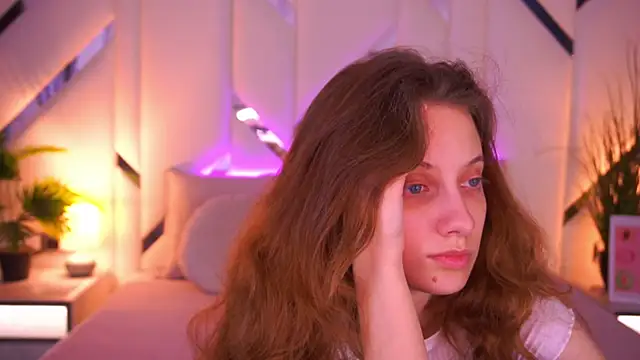 CuteeFoxy online show from March 9, 1:26 pm