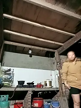 Snapshot of Mising5022 chatting on November 23, 11:26 pm Mising5022 online show from November 23, 11:26 pm