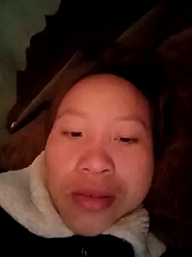 Snapshot of Mising5022 chatting on December 16, 3:33 am Mising5022 online show from December 16, 3:33 am