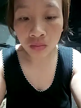 Snapshot of Mising5022 chatting on December 18, 12:00 pm Mising5022 online show from December 18, 12:00 pm