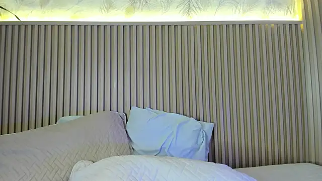 I karly online show from November 21, 1:43 pm