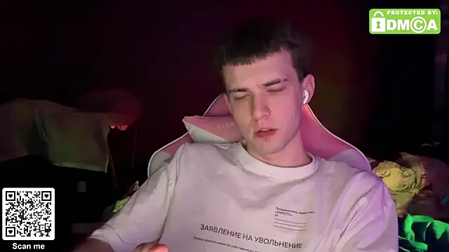 Snapshot of twinkbuldge chatting on November 20, 5:56 pm twinkbuldge online show from November 20, 5:56 pm