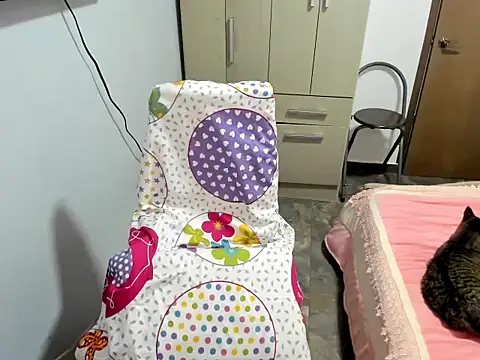  Emily vixen online show from December 4, 10:24 am