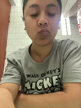 Snapshot of Techi0525 chatting on October 31, 6:09 pm Techi0525 online show from October 31, 6:09 pm