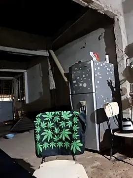 Snapshot of Luciferinthestreet chatting on October 21, 2:34 am Luciferinthestreet online show from October 21, 2:34 am