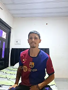 Snapshot of Luciferinthestreet chatting on October 23, 4:17 pm Luciferinthestreet online show from October 23, 4:17 pm