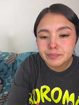 Snapshot of Mellani_luod chatting on June 27, 3:44 am Mellani luod online show from June 27, 3:44 am
