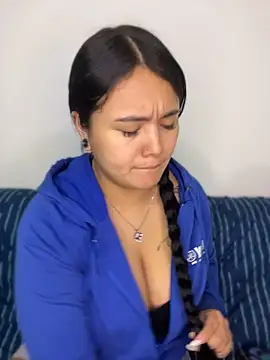 Snapshot of Mellani_luod chatting on July 8, 3:44 am Mellani luod online show from July 8, 3:44 am