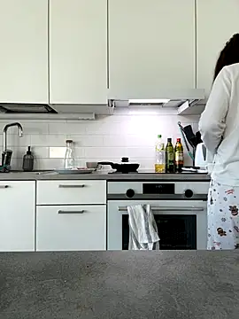 cute cake online show from October 17, 6:38 am