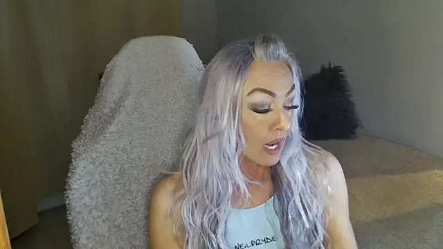 TheOGMiaMystique online show from April 29, 9:10 pm