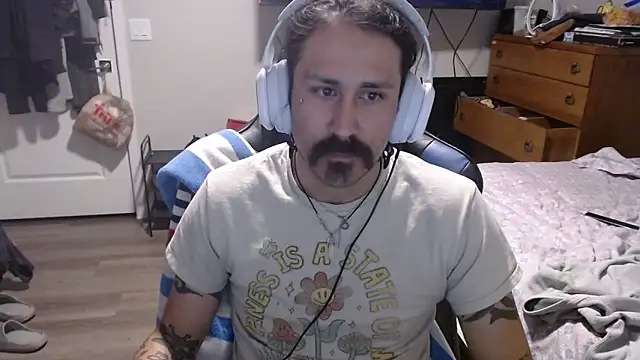 KatMan2869 online show from May 23, 6:29 am