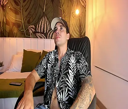 Mike montoya01 online show from October 17, 11:29 pm