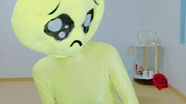 Snapshot of TSUKI_circle chatting on November 14, 2:27 pm TSUKI circle online show from November 14, 2:27 pm