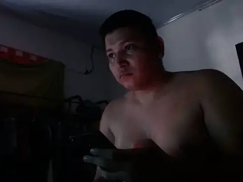 Snapshot of Jeronimo_08 chatting on October 16, 8:32 pm Jeronimo 08 online show from October 16, 8:32 pm