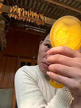 Snapshot of Saomai25 chatting on November 24, 7:30 am Saomai25 online show from November 24, 7:30 am