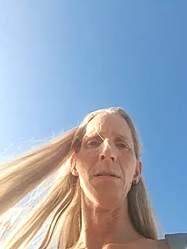 Snapshot of Cheryl_F chatting on July 9, 5:39 pm Cheryl F online show from July 9, 5:39 pm