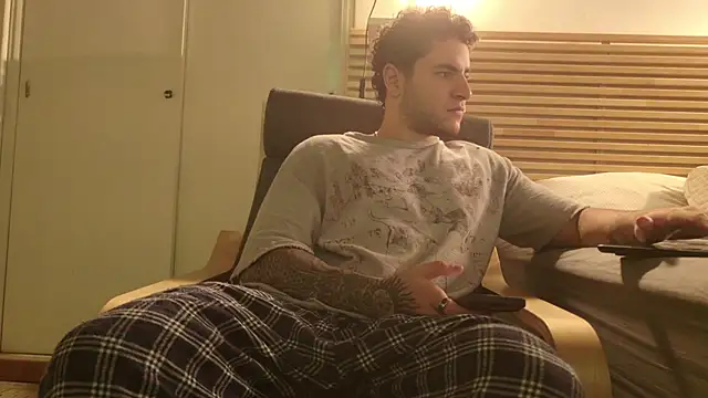 KevinWolf777 online show from March 16, 3:12 am