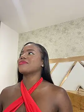 Snapshot of EmiParks chatting on November 24, 1:00 pm EmiParks online show from November 24, 1:00 pm