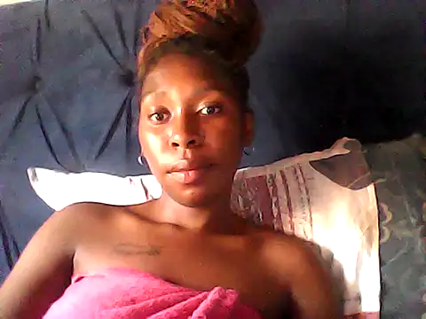 sexysmalldaily04 online show from October 24, 11:39 am