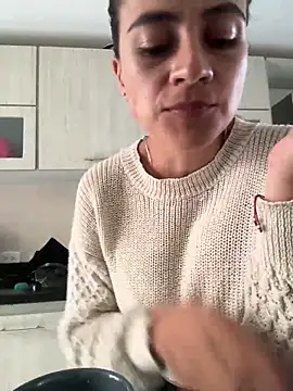 valentina herrrera online show from October 27, 8:46 pm