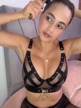 valentina herrrera online show from November 5, 3:56 pm