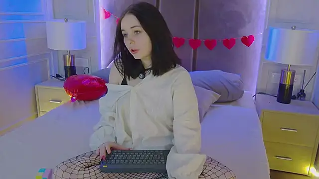 AliceLune online show from February 12, 12:44 pm