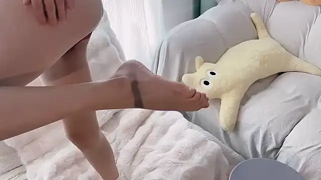 lsevenlll online show from February 16, 6:31 am