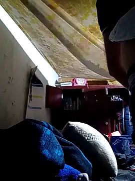 Snapshot of Cogelonregio chatting on October 25, 3:03 am Cogelonregio online show from October 25, 3:03 am