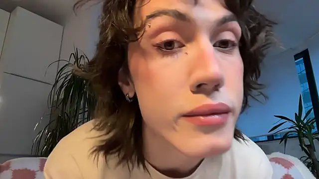 kira yoshika9e online show from March 15, 4:35 pm