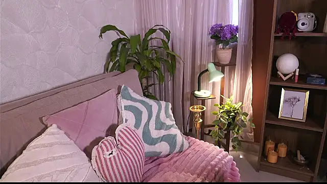 adahara miller17 online show from March 18, 1:58 pm