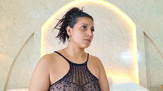Snapshot of Antonella_Russo1 chatting on May 14, 1:18 pm Antonella Russo1 online show from May 14, 1:18 pm