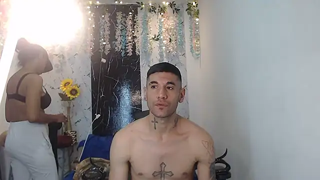 Snapshot of Stormandloganxxx chatting on January 14, 2:55 pm Stormandloganxxx online show from January 14, 2:55 pm