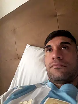 Snapshot of Stormandloganxxx chatting on February 15, 10:06 pm Stormandloganxxx online show from February 15, 10:06 pm