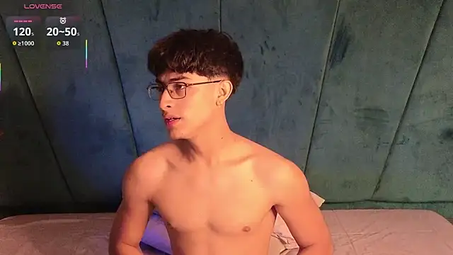 Aaron Eze online show from February 15, 8:49 pm