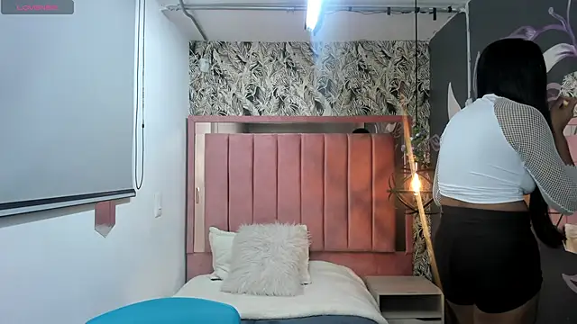 Rachel  Jonees online show from November 8, 11:43 am