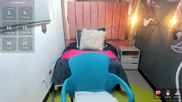 Rachel  Jonees online show from November 26, 12:17 pm