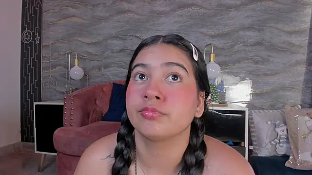 lilithst  online show from December 15, 9:08 pm