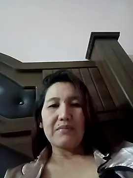 Bigtitsass81 online show from October 16, 1:01 pm