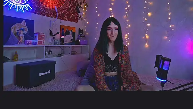 whoalexxa online show from November 8, 6:40 pm