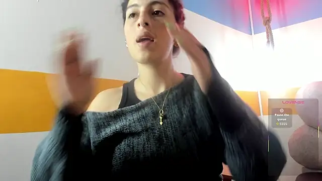 moon winy online show from October 22, 11:32 am