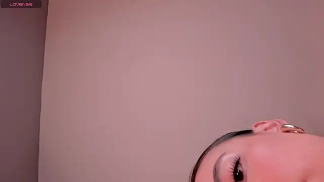 ChristineFord  online show from May 15, 12:12 pm
