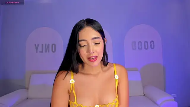 Snapshot of ScarlettBlaze_ chatting on July 28, 3:21 pm ScarlettBlaze online show from July 28, 3:21 pm