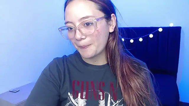 Snapshot of Red_Lola_ chatting on November 2, 2:19 pm Red Lola online show from November 2, 2:19 pm