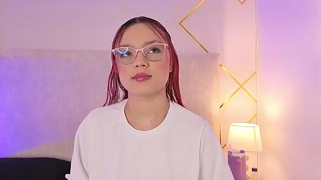 Martinaa Garcia online show from May 24, 8:03 pm