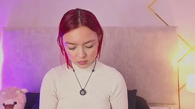 Martinaa Garcia online show from July 6, 7:49 pm